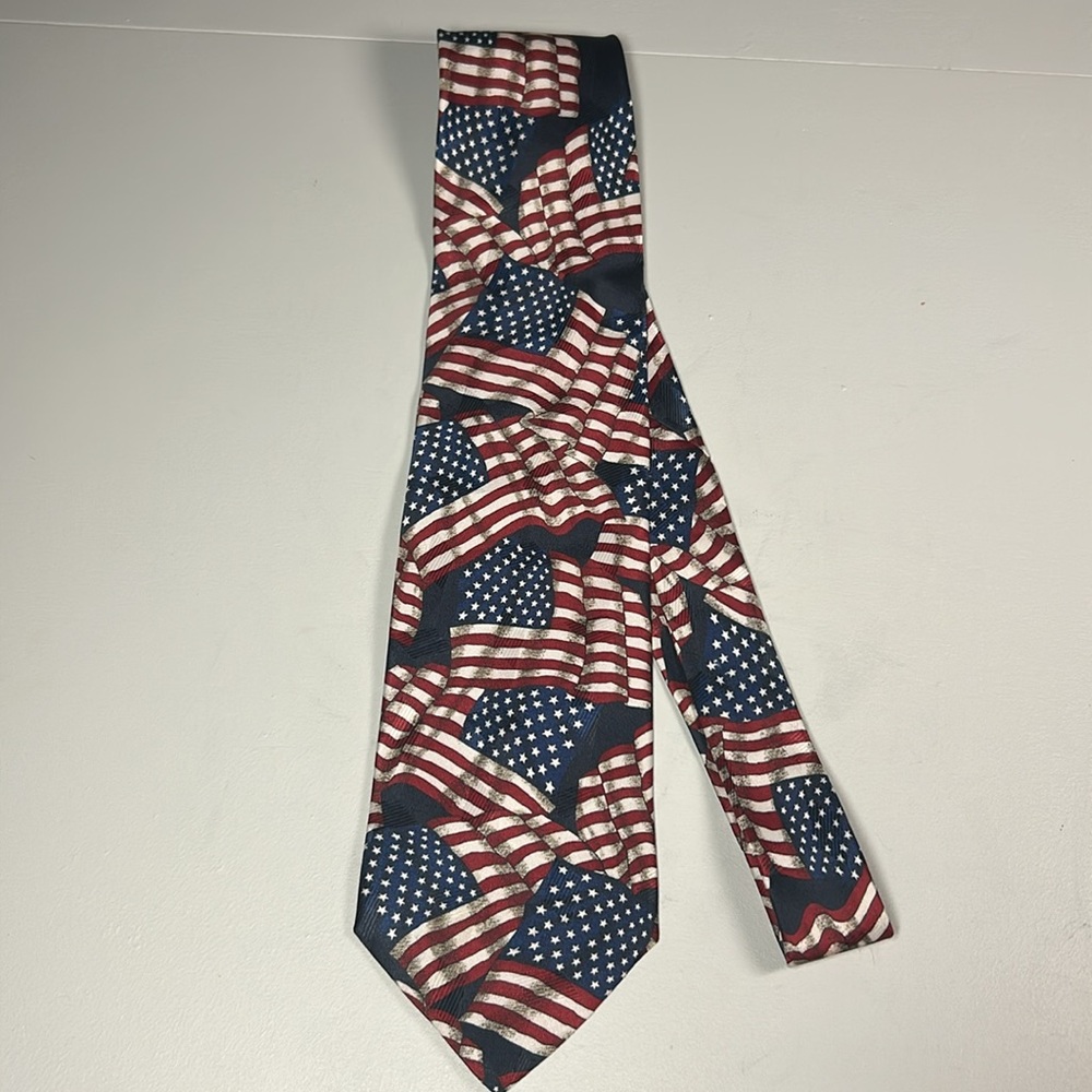 Men’s Neck Tie Patriotic American Flag USA Red White Blue Stars and Stripes Tie